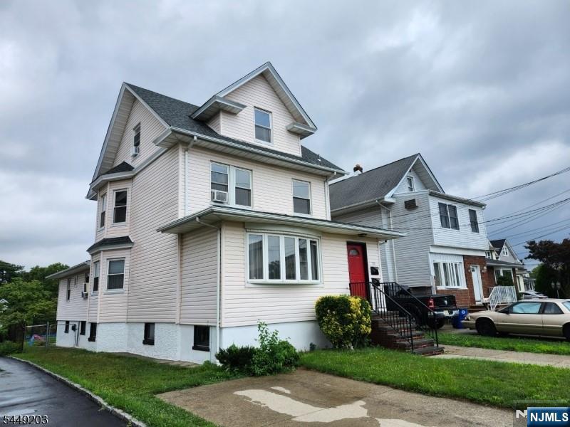 33 Livingston Avenue - Photo 3