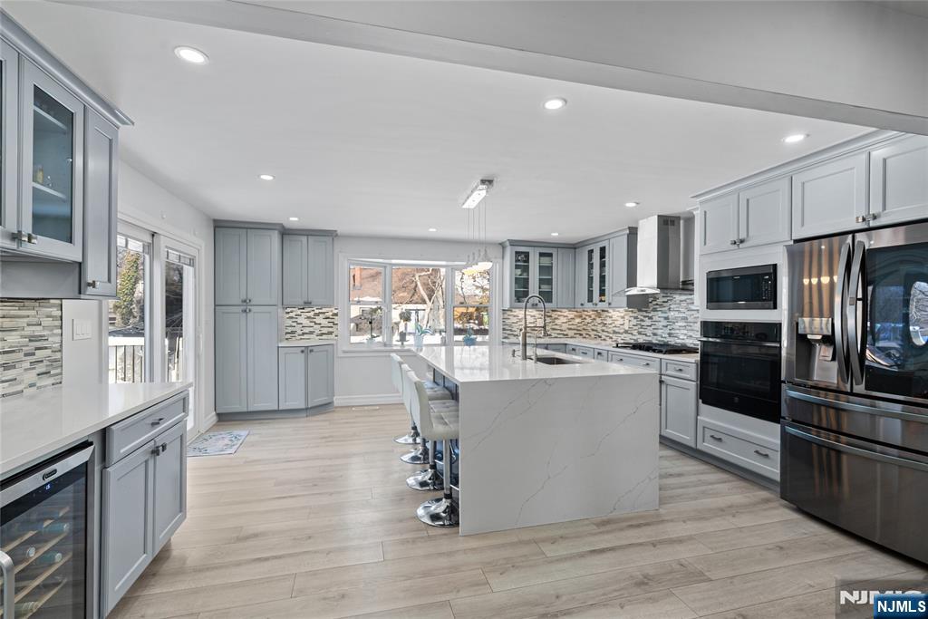 170 Clinton Avenue - Photo 3