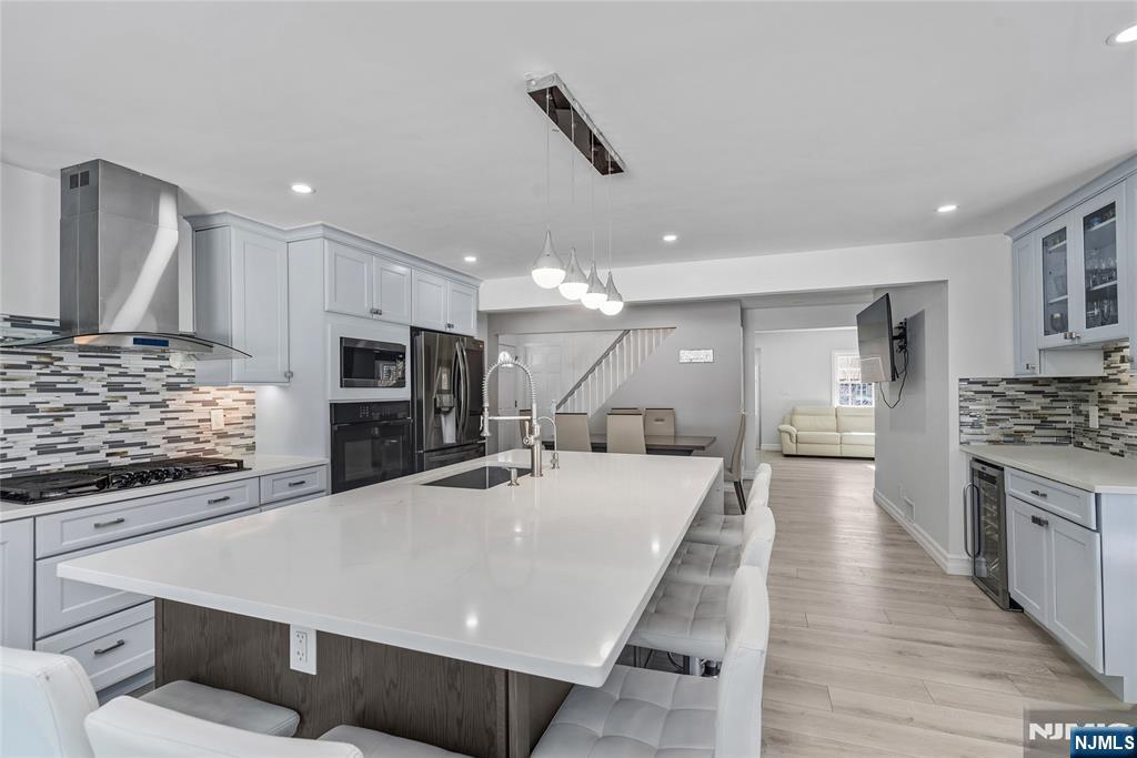 170 Clinton Avenue - Photo 4