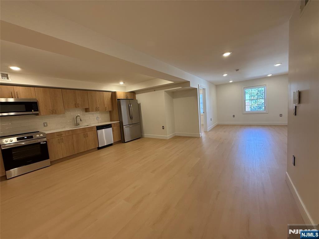 627 Valley Road D - Photo 2