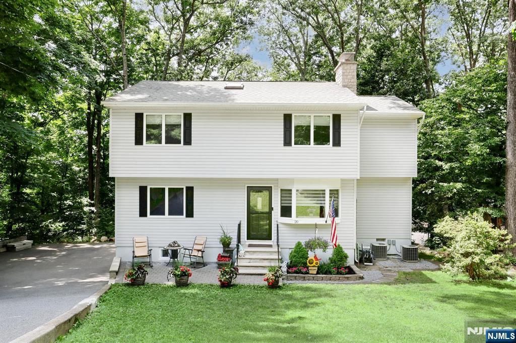 20 Linnea Place - Photo 1