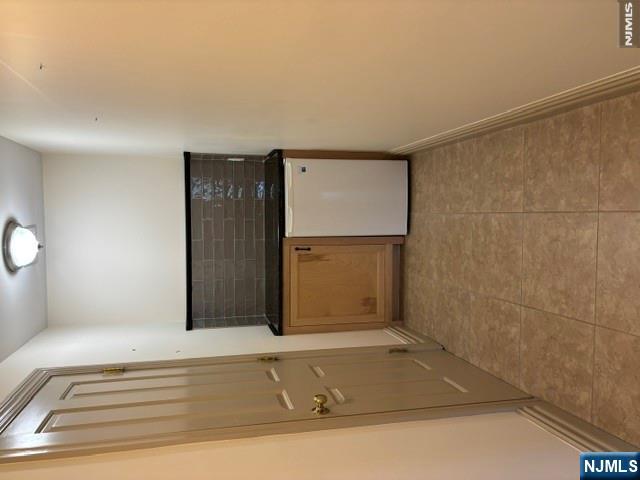 46 Prospect St, Midland Park, NJ 07432