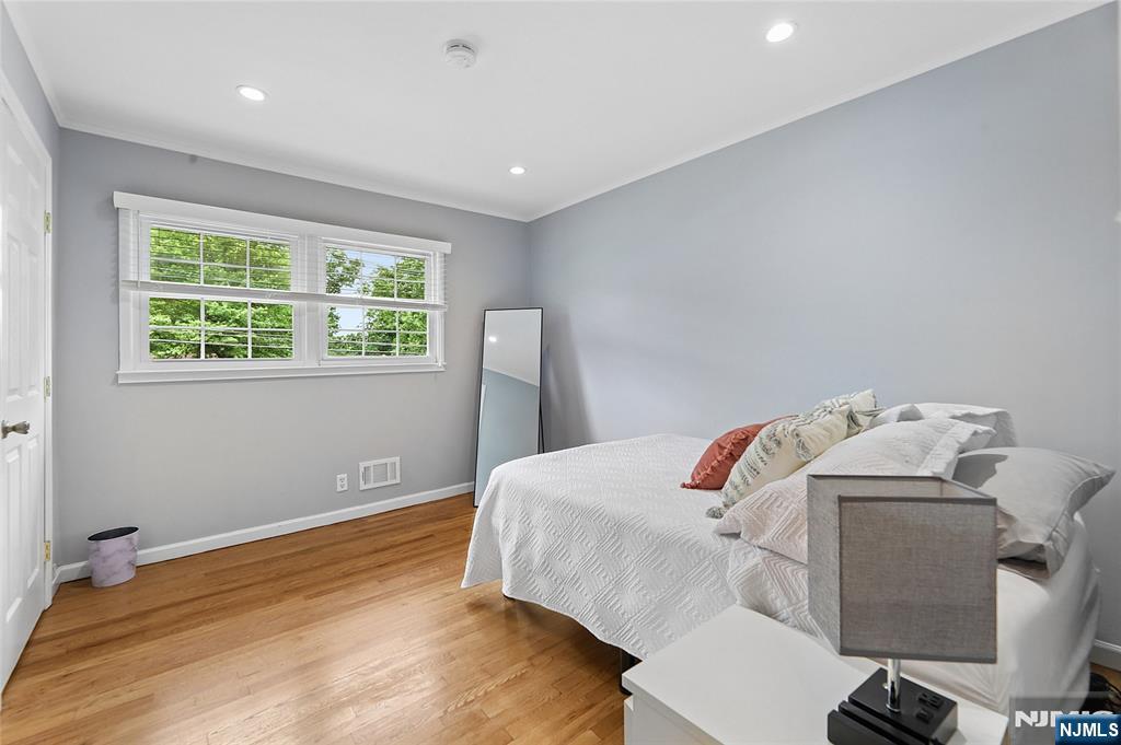 27 Colonial Woods Drive