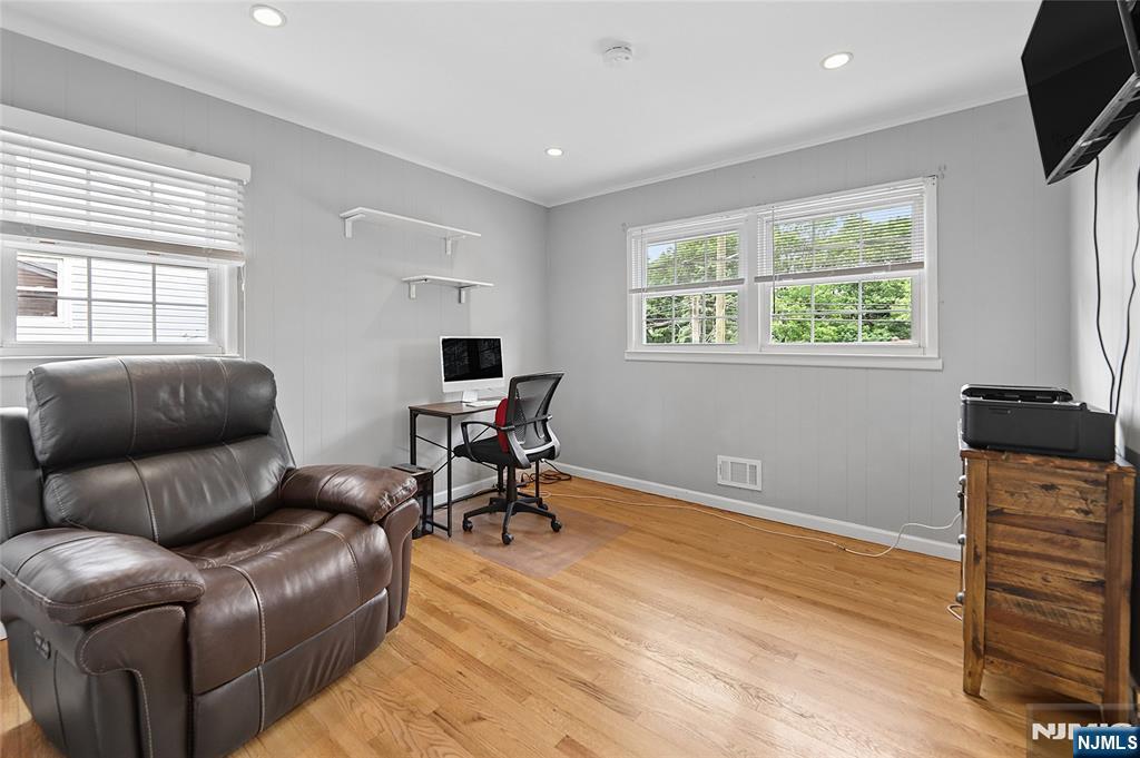27 Colonial Woods Drive
