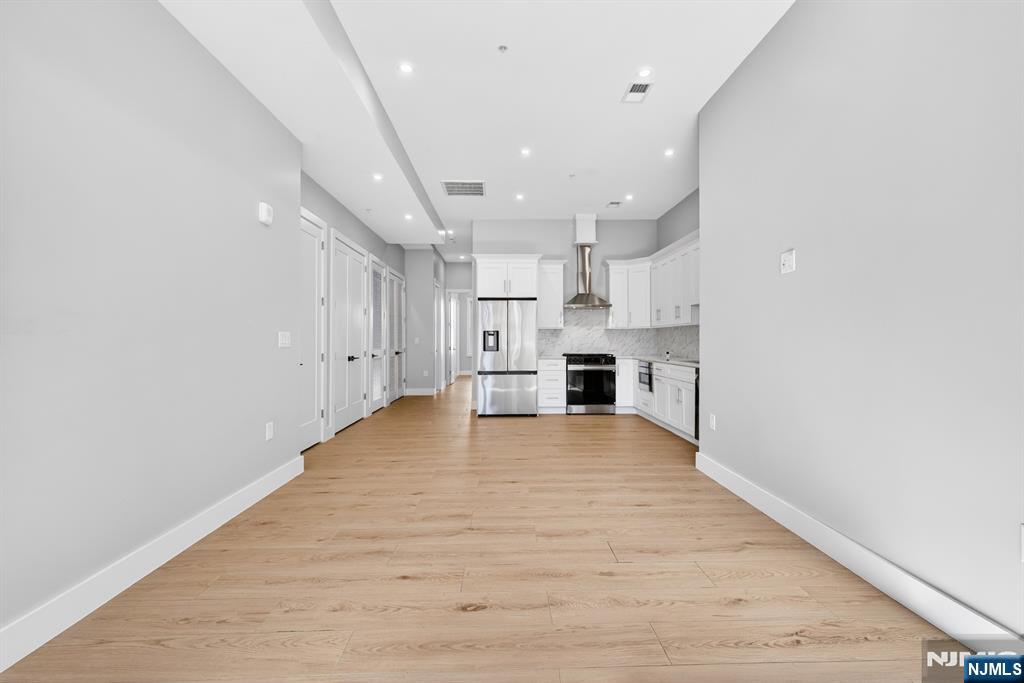 126 De Kalb Avenue A - Photo 2