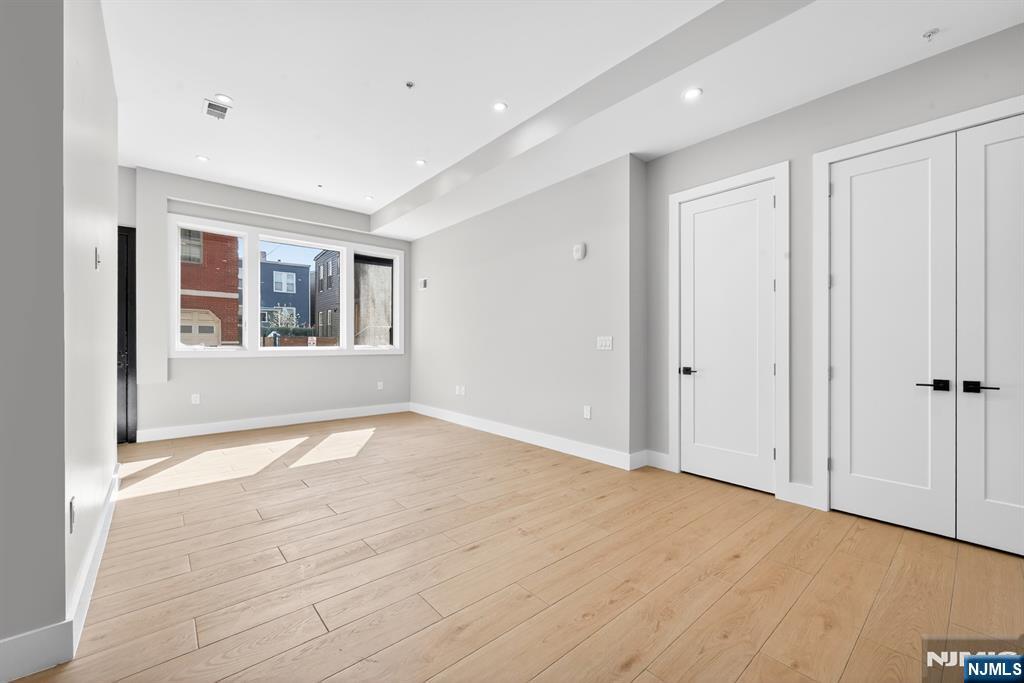 126 De Kalb Avenue #A