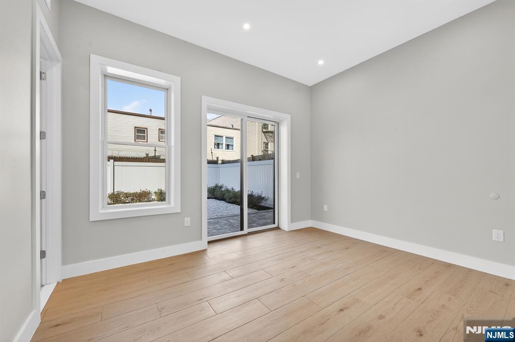 126 De Kalb Avenue #A