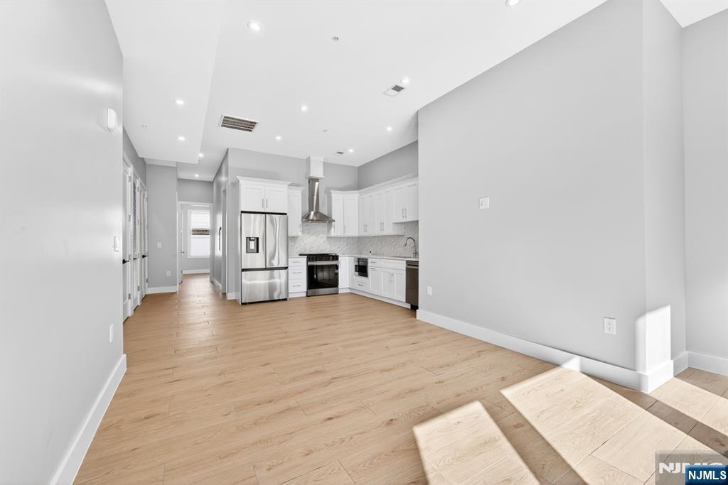 126 De Kalb Avenue A - Photo 3