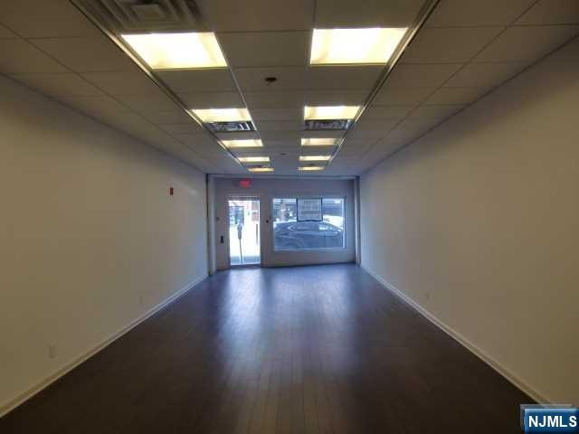 10 N Dean Street - Photo 2