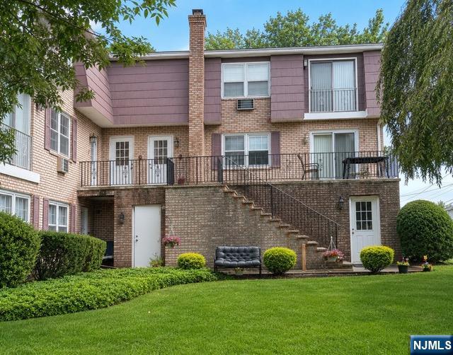 120 Fairview Avenue 3B - Photo 2