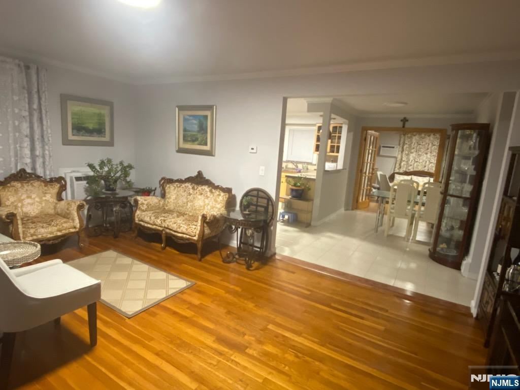 520 4th Street 1st Fl - Photo 3