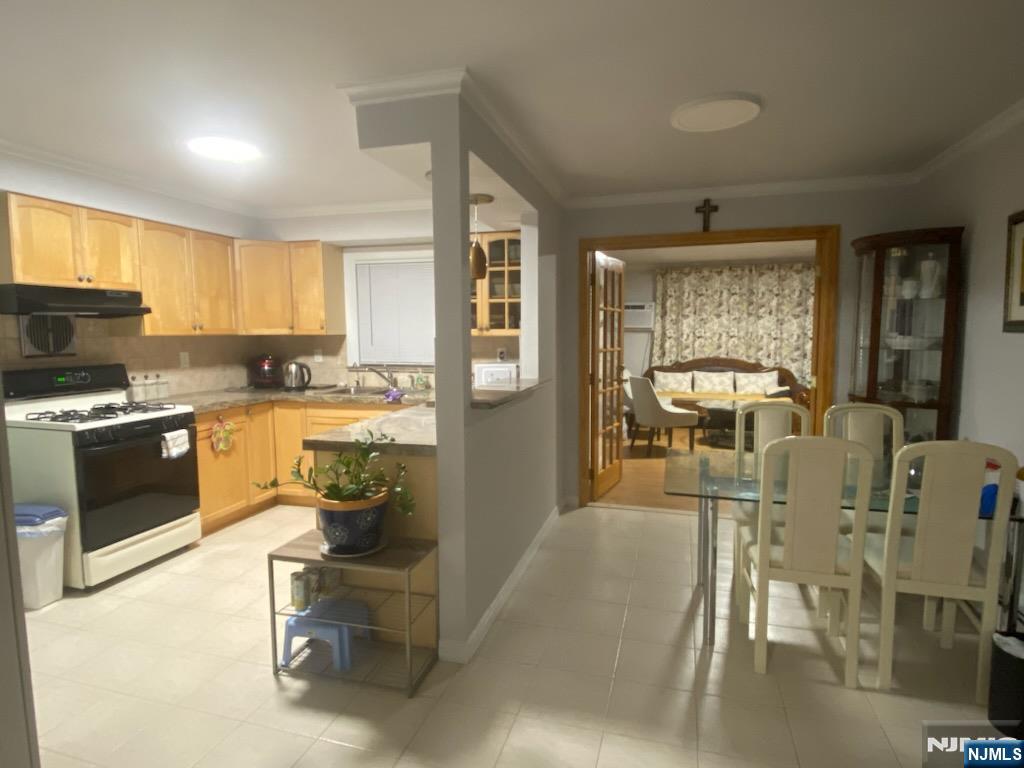 520 4th Street 1st Fl - Photo 5
