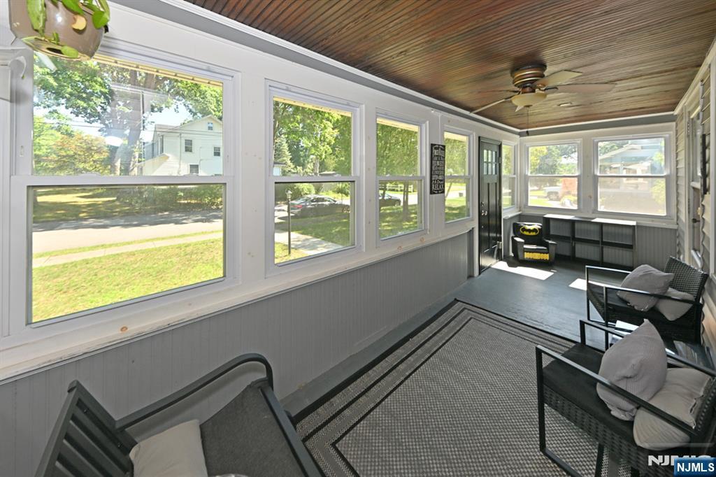 79 Westend Avenue - Photo 3