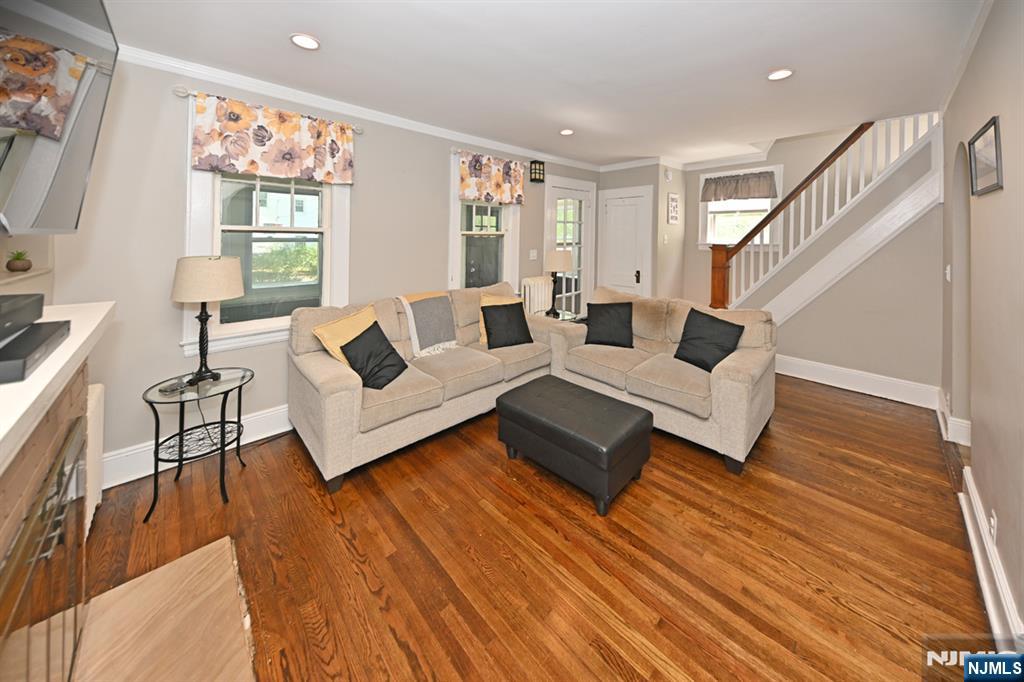 79 Westend Avenue - Photo 4