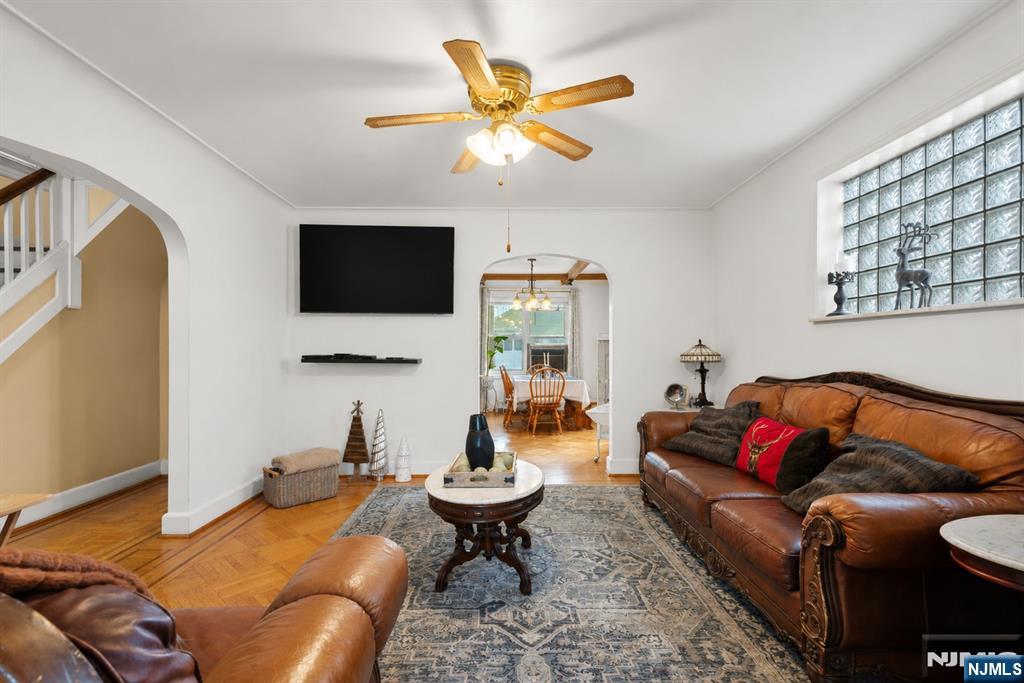 371 Park Ave, Fairview, NJ 07022