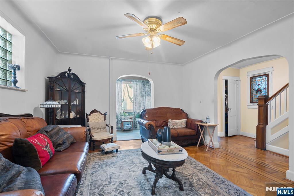 371 Park Ave, Fairview, NJ 07022