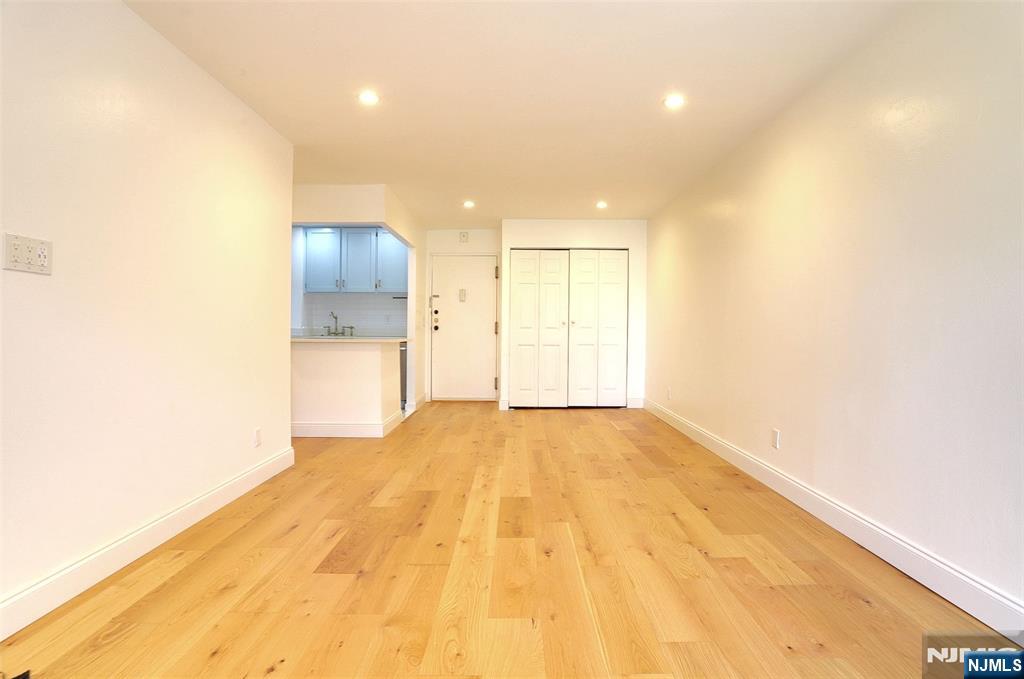 1111 River Road G7 - Photo 2