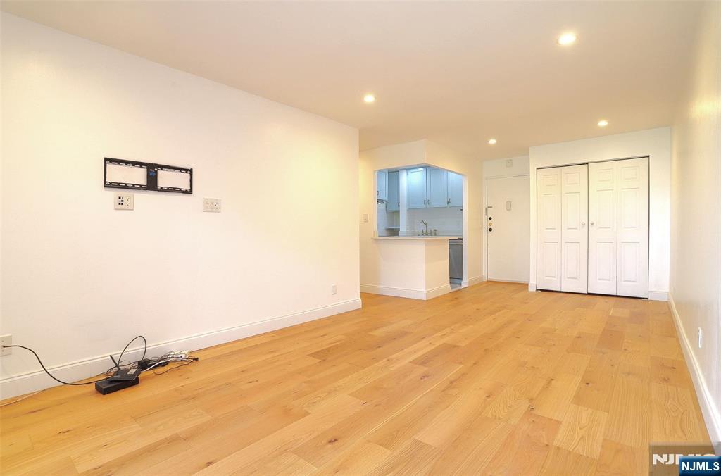 1111 River Road G7 - Photo 4