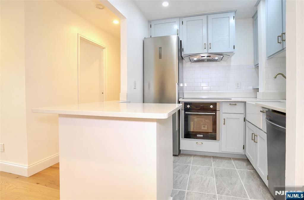 1111 River Road G7 - Photo 5