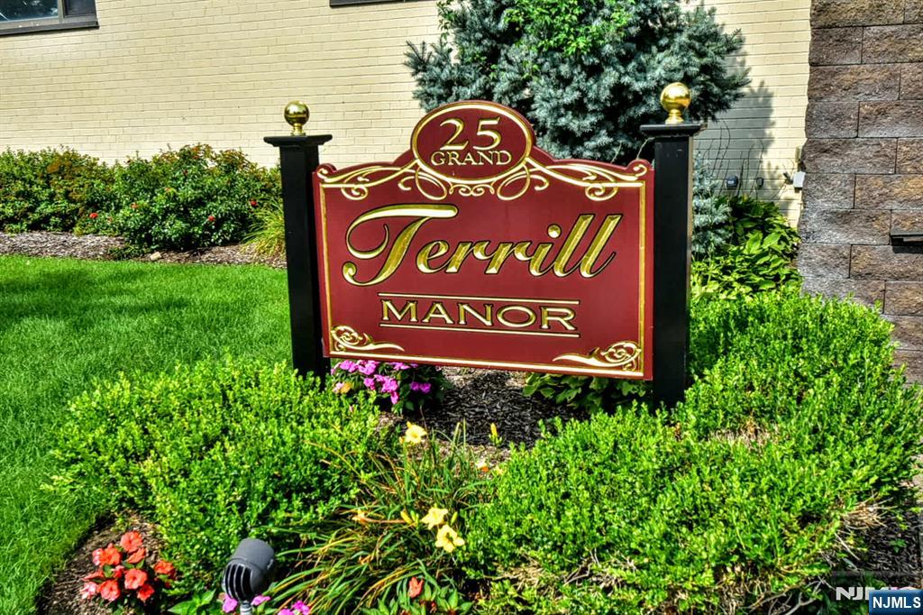 25 Grand Ave #2J, Hackensack, NJ 07601