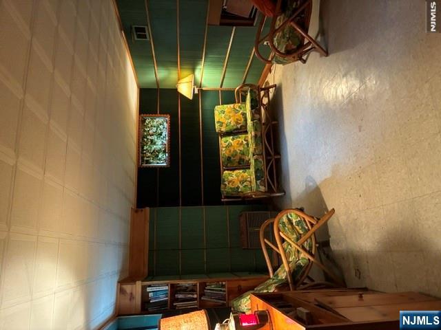 25 Glenwood Avenue