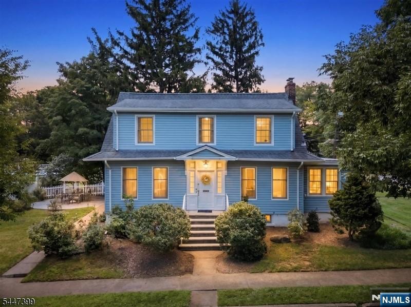 35 Lowell Street - Photo 1