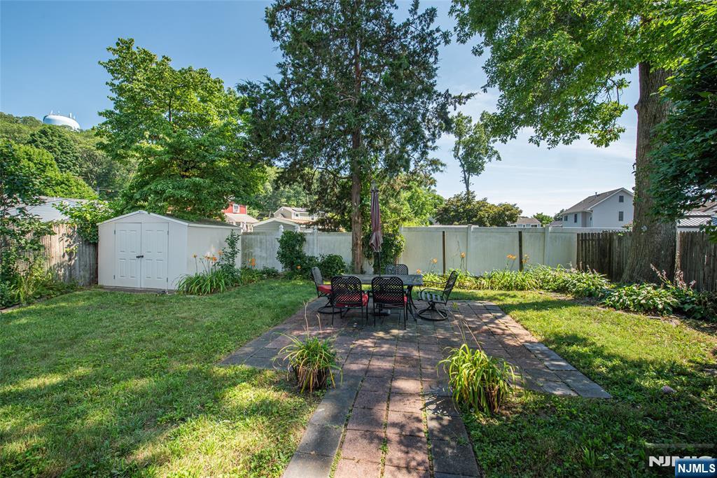19th image of 7 Park Ave, Wanaque, NJ 07420 | MLS# 26028376