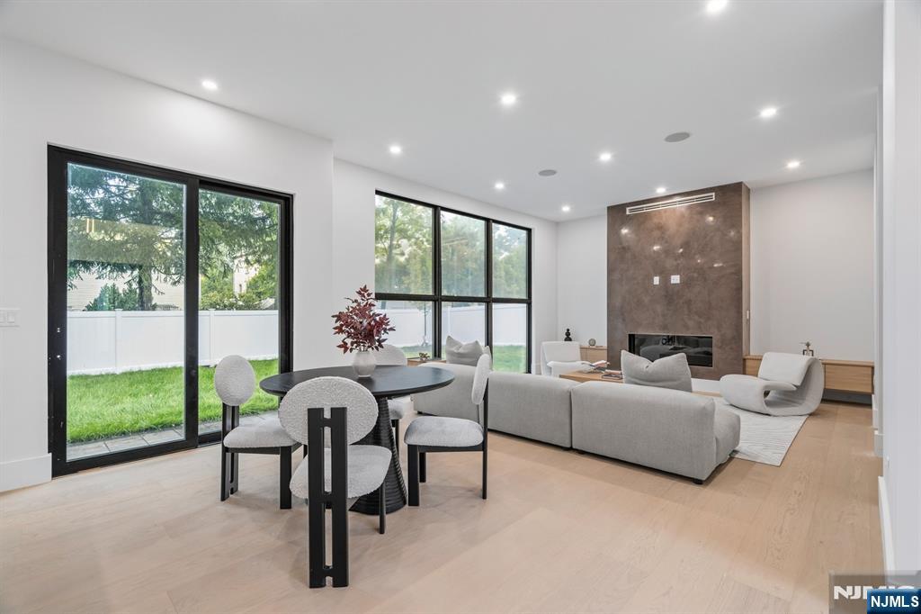 65 Lenox Avenue — photo 16