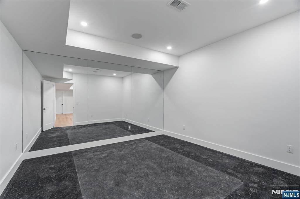 65 Lenox Avenue — photo 27