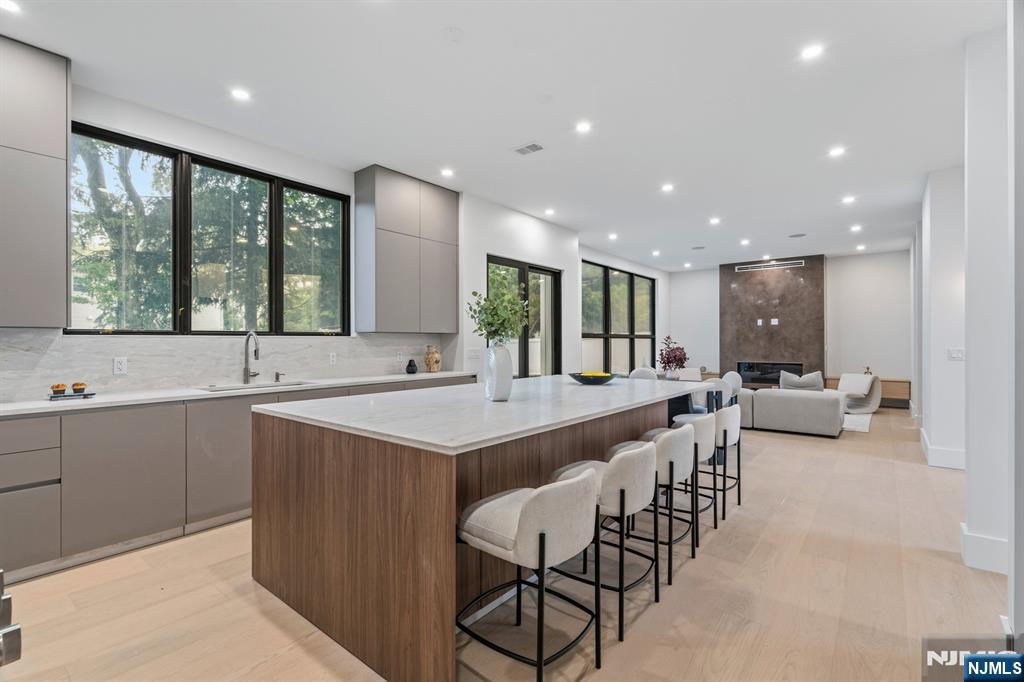 65 Lenox Ave, Demarest, NJ 07627