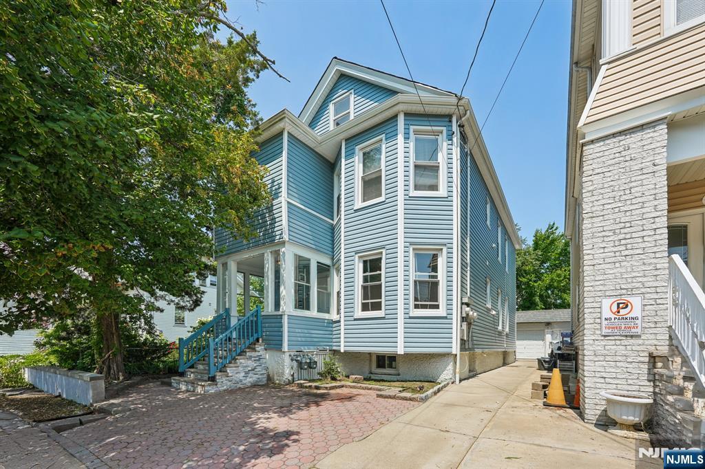 155 Hayward Place
