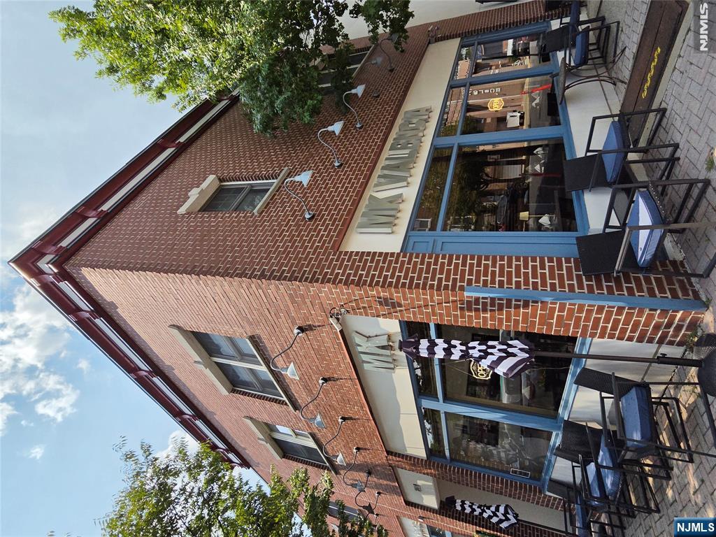 228 Main E - Photo 1