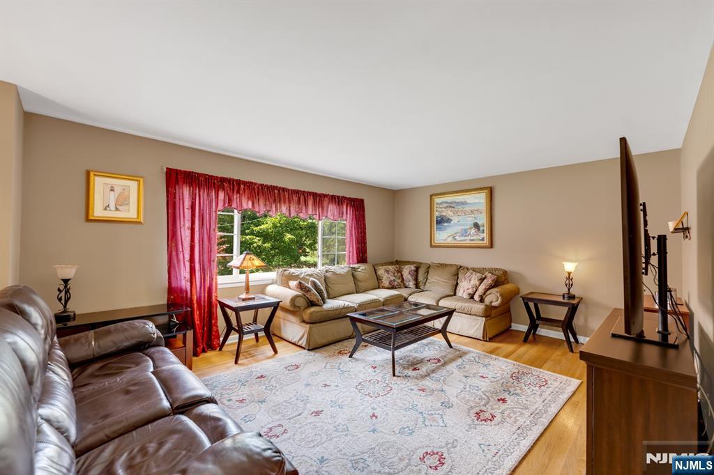 328 Ruckman Road - Photo 4