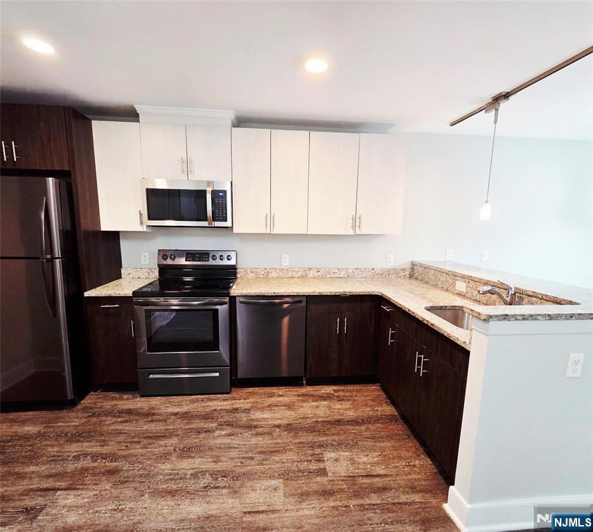 235 Ridge Road 4D - Photo 4