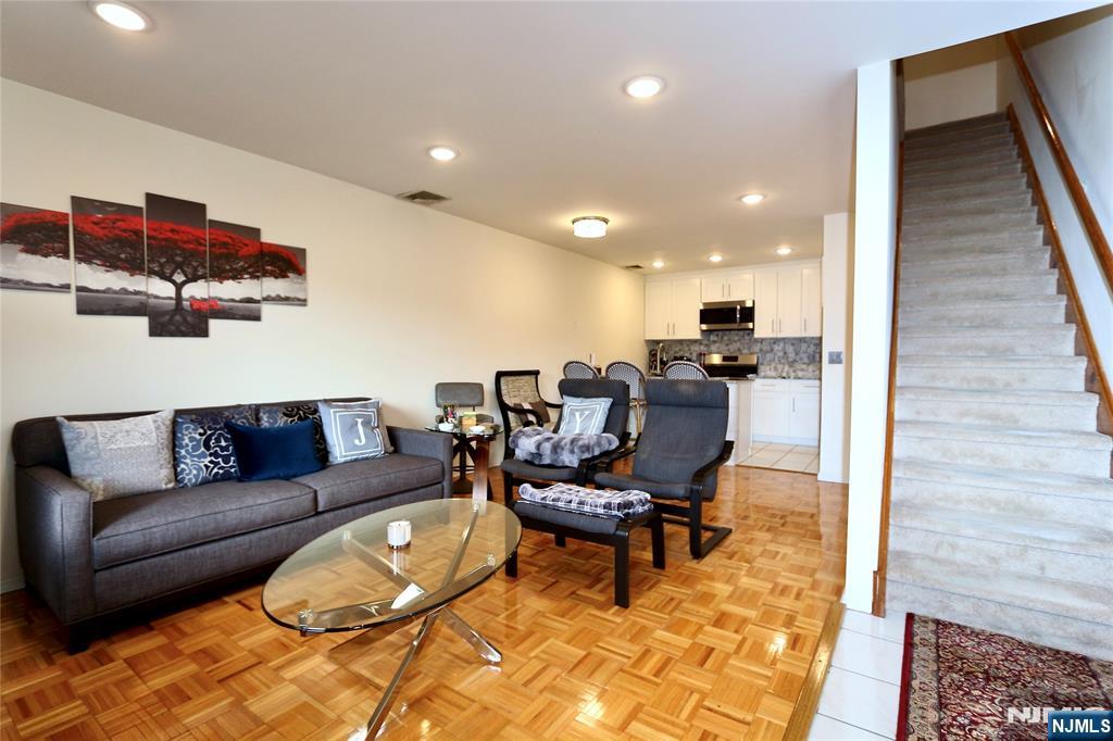 31 Willow Wood Square 31 - Photo 2
