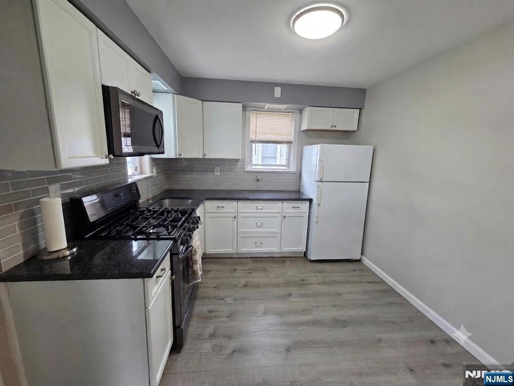 166 Carmita Avenue 2 - Photo 2