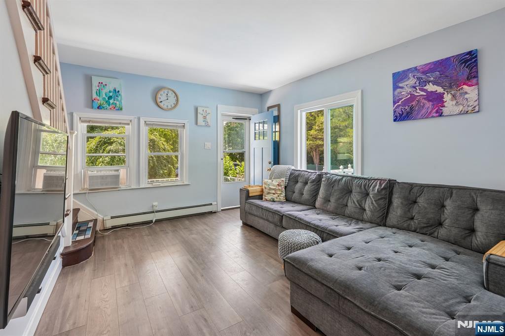 2 Howard Street - Photo 5