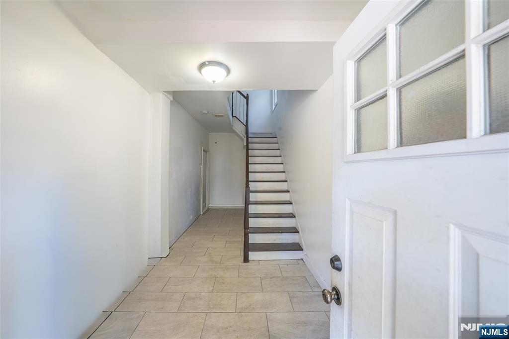 77 16th - Photo 2