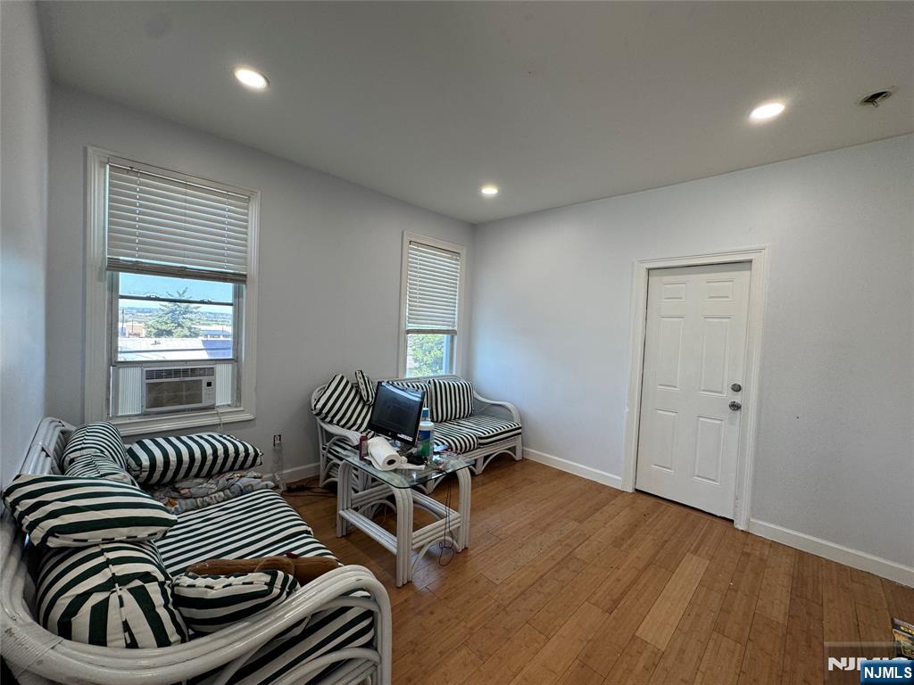 1505 78th Street - Photo 3