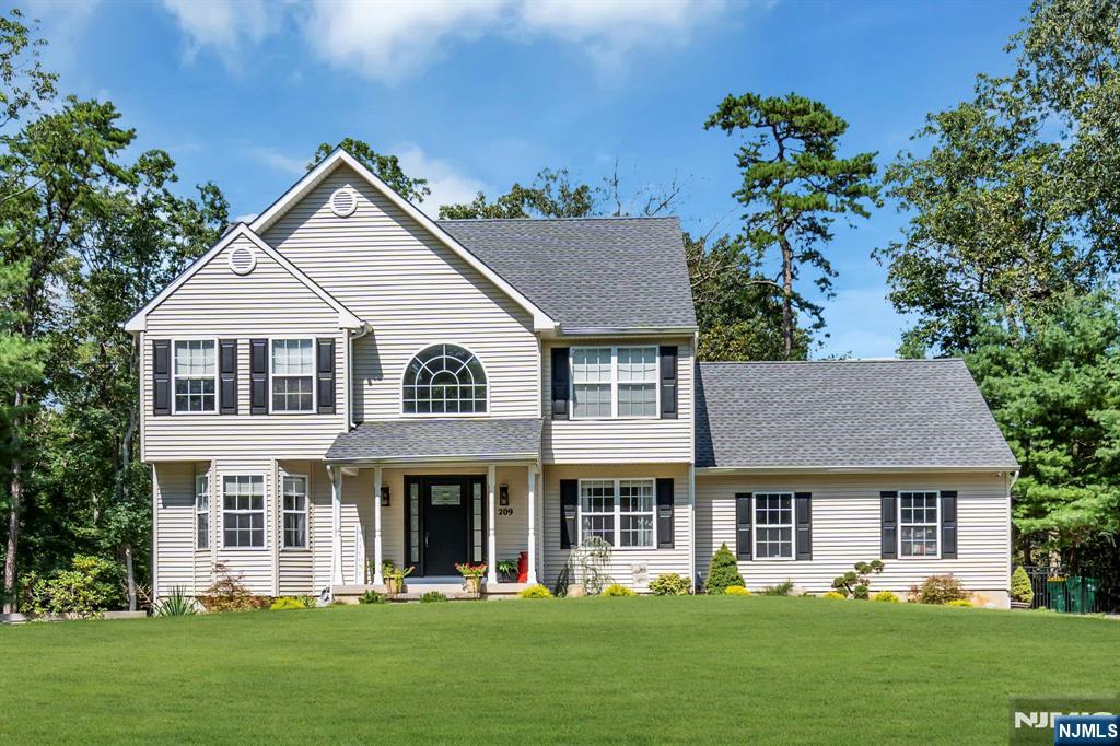 209 Success Road - Photo 1