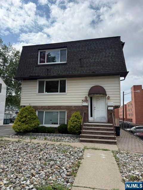 599 Boulevard 1 - Photo 1