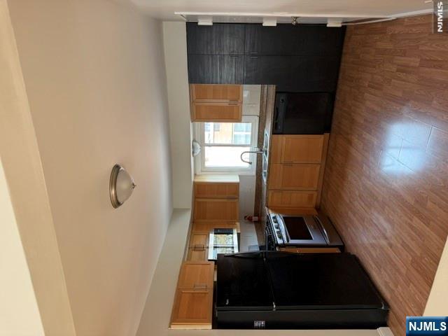 599 Boulevard 1 - Photo 5