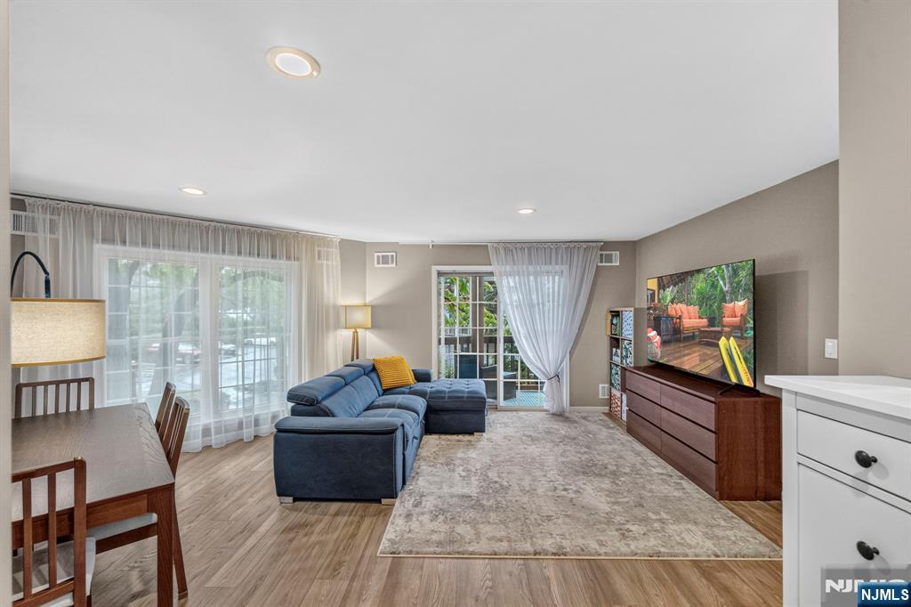 1486 Westgate Drive
