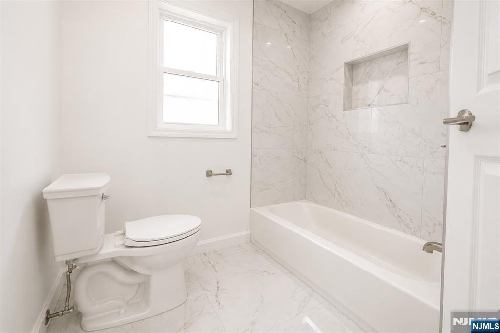 131 Lindsley Place
