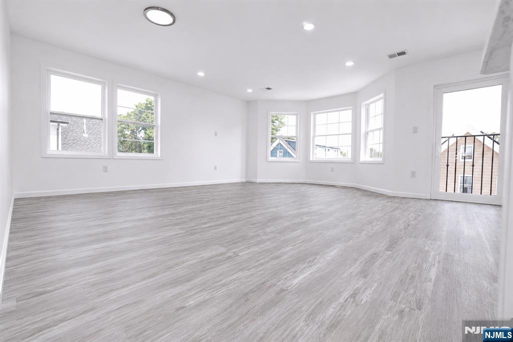131 Lindsley Place
