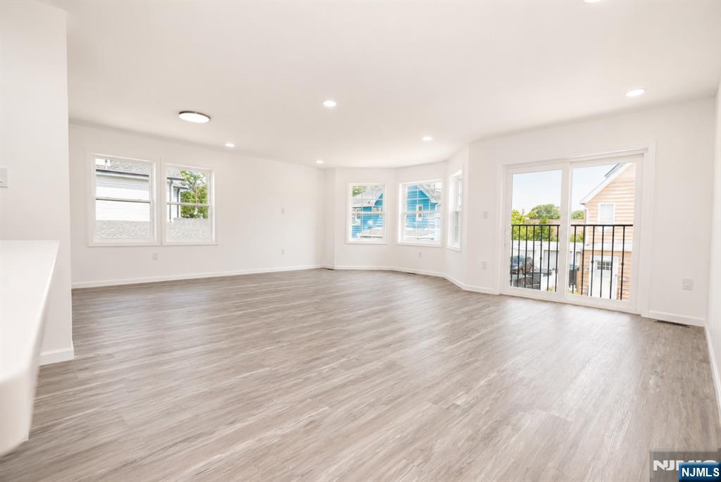 131 Lindsley Place