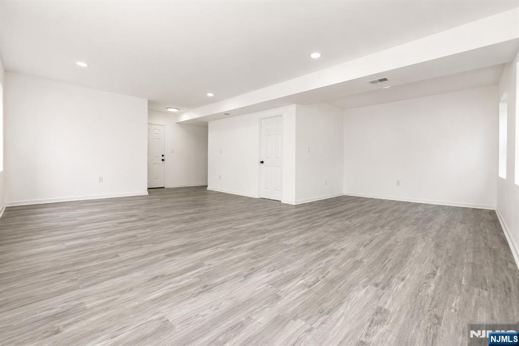 131 Lindsley Place