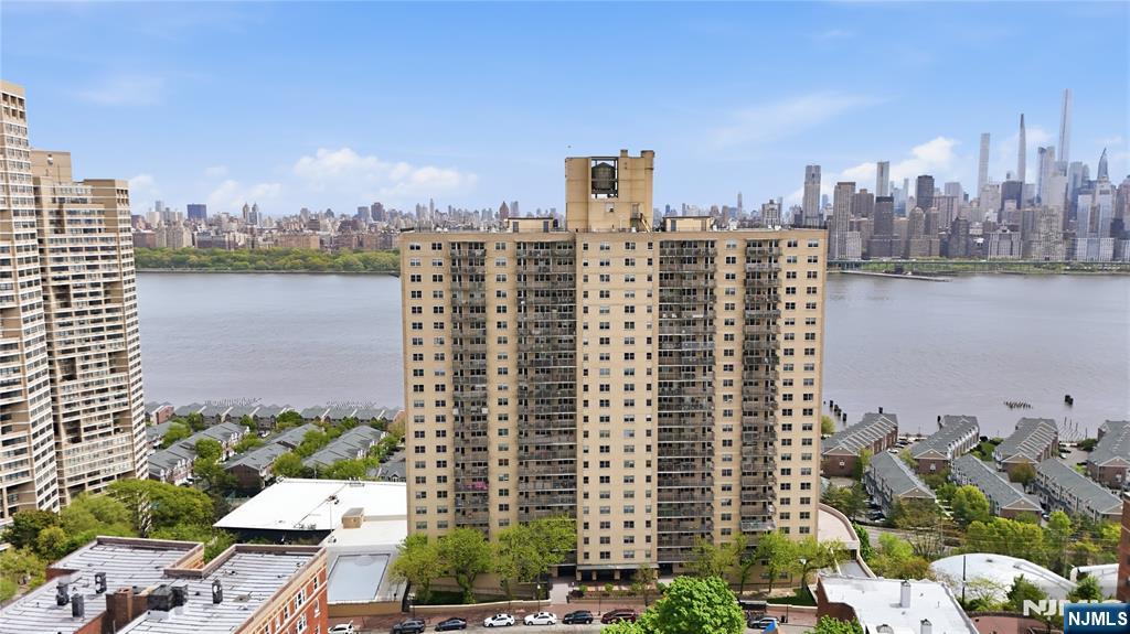 6600 JFK Blvd E - Photo 1