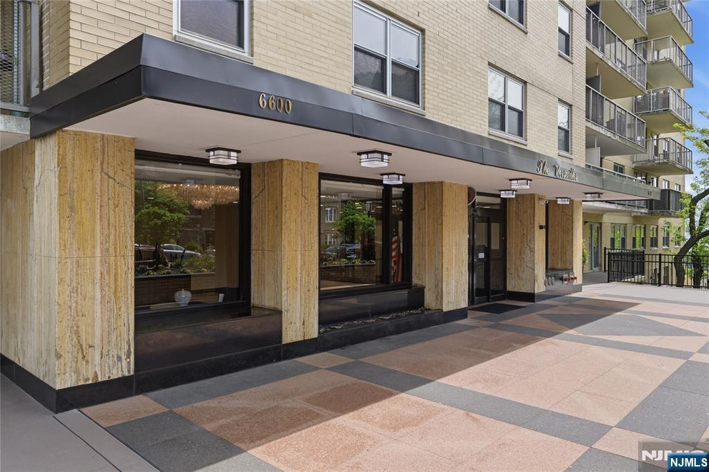 6600 JFK Blvd E - Photo 3