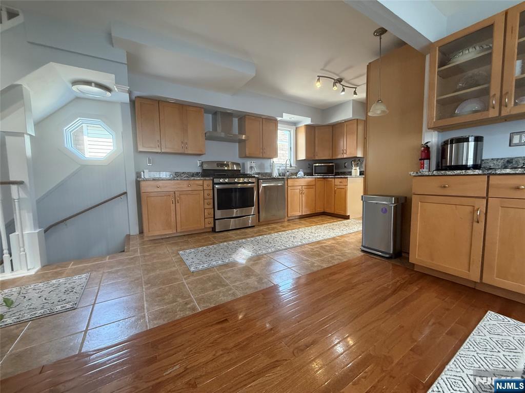 508 3rd Avenue 2 - Photo 2